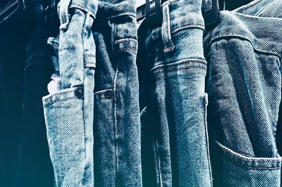 Das Geheimnis der kleinen Jeans-Tasche: Ursprung und Skeuomorphismus erklärt
