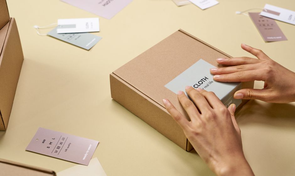 Das E-Zeichen (e) auf Verpackungen: Was es bedeutet und wie Füllmengen geprüft werden