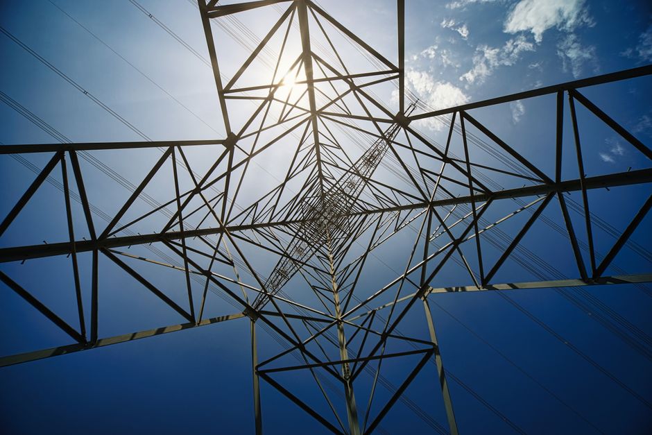 Das Stromnetz der Zukunft: Herausforderungen und Innovationen für eine nachhaltige Energiewelt